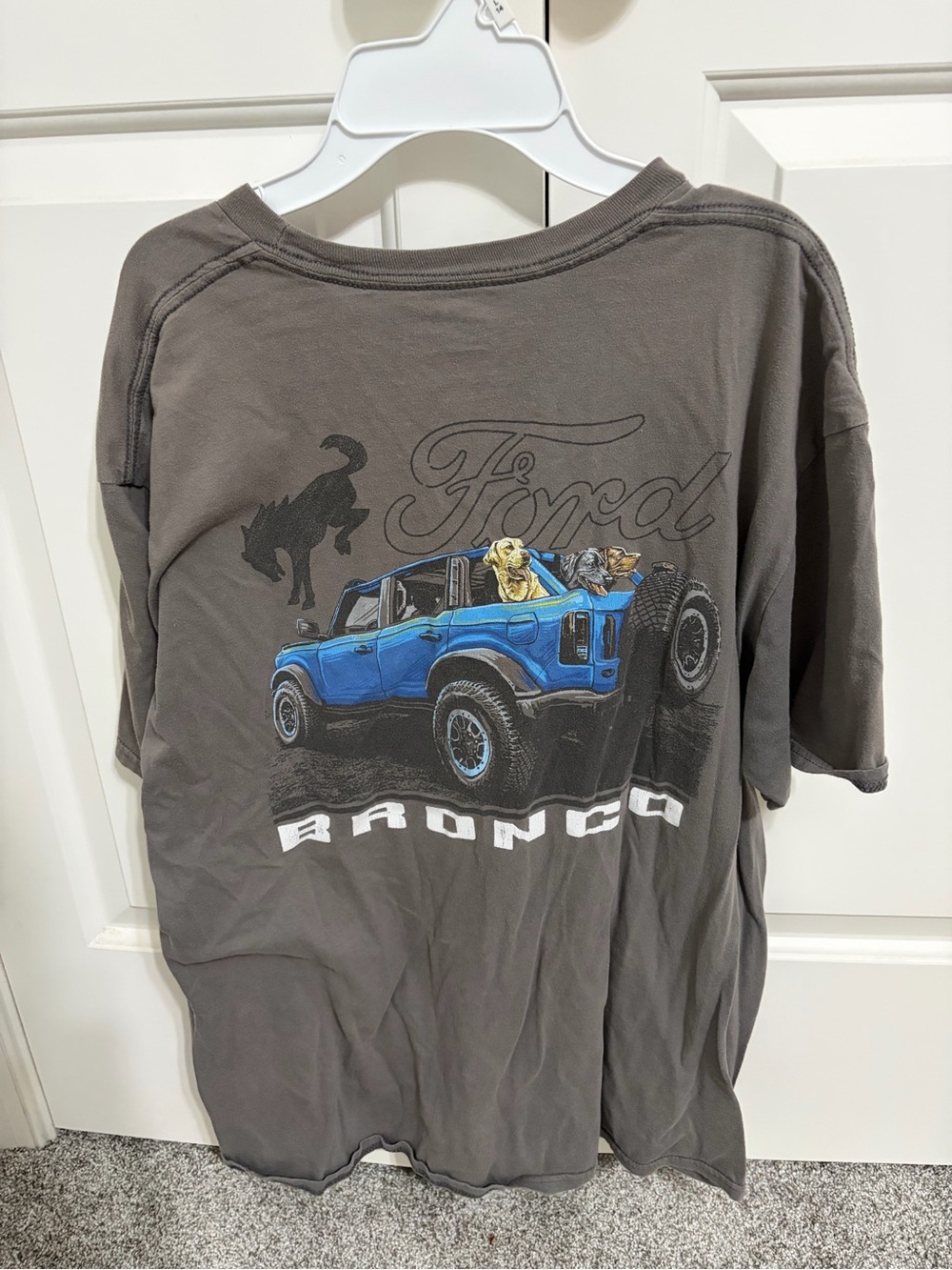 Jedco blue bronco with puppies tee shirt - Picture 3 of 3